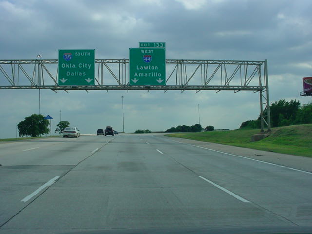 Interstate 35 South/Interstate 44 West at Exit 133 - Interstate 44 West